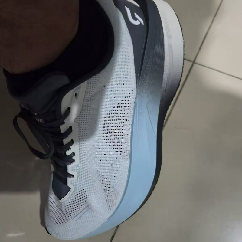 Sepatu Lari DYNAFISH Xiao Nian - Men Shoes Vs Women ulasan dan harga