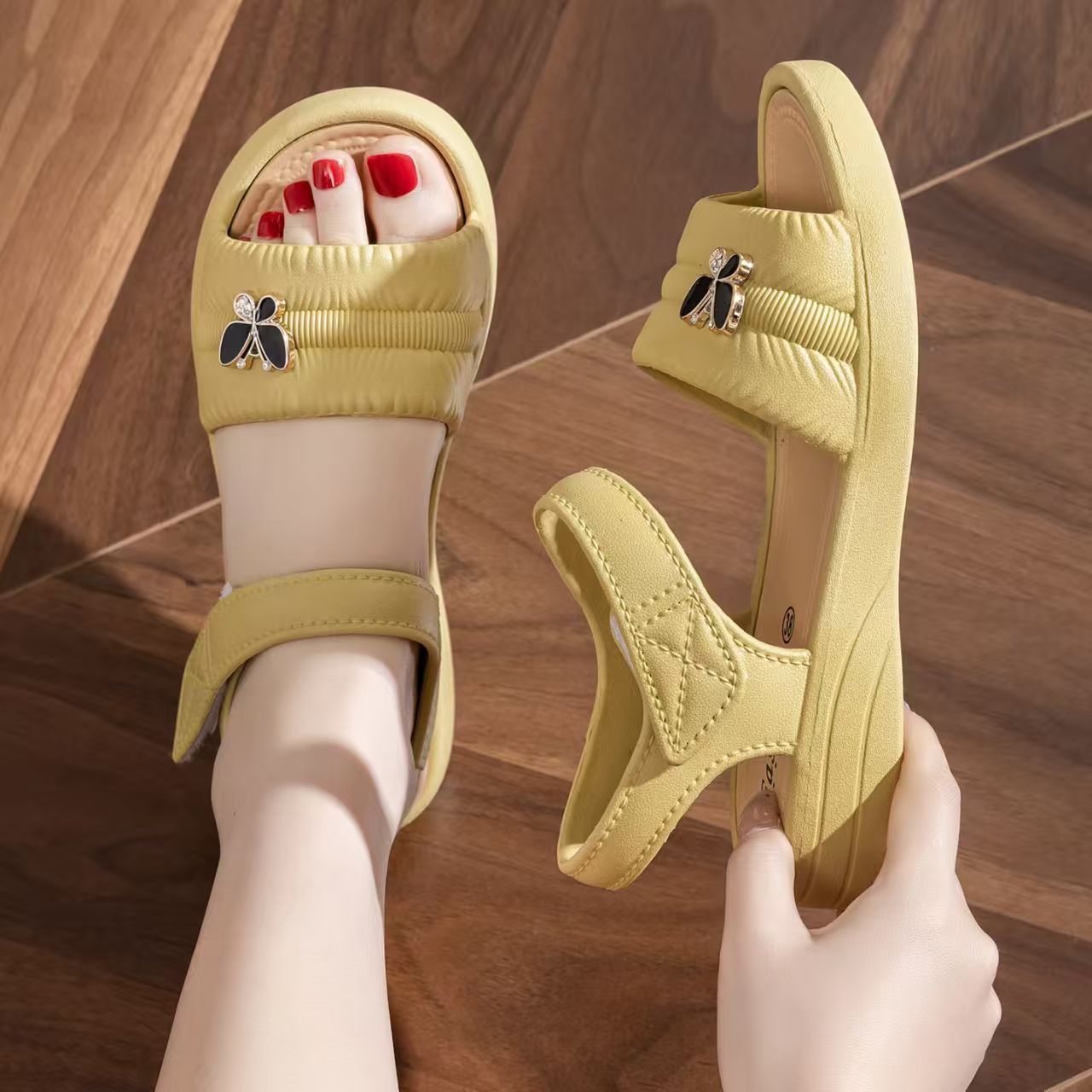 Sandal Pantai Wanita Sol Datar - Velcro Strap Sandal ulasan dan harga