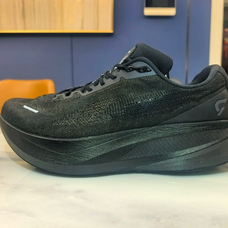 Sepatu Lari DYNAFISH Untuk Pri - Men Shoes Vs Women ulasan dan harga